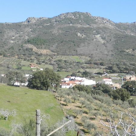 Apartamentos Rurales En Plena Sierra La Calera 外观 照片